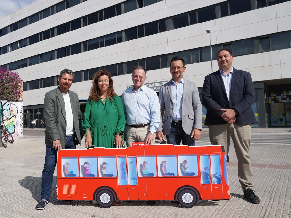 El PSOE promete un transporte público "moderno y eficiente en Ibiza después de 4 años perdidos"