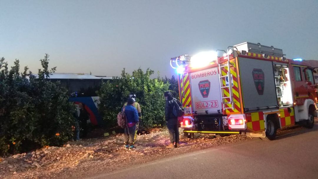 Tres heridos en el accidente de un autobús en Lorca