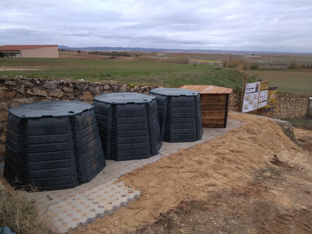 Zona de compostaje instalada en el municipio de Fresno de Cantespino