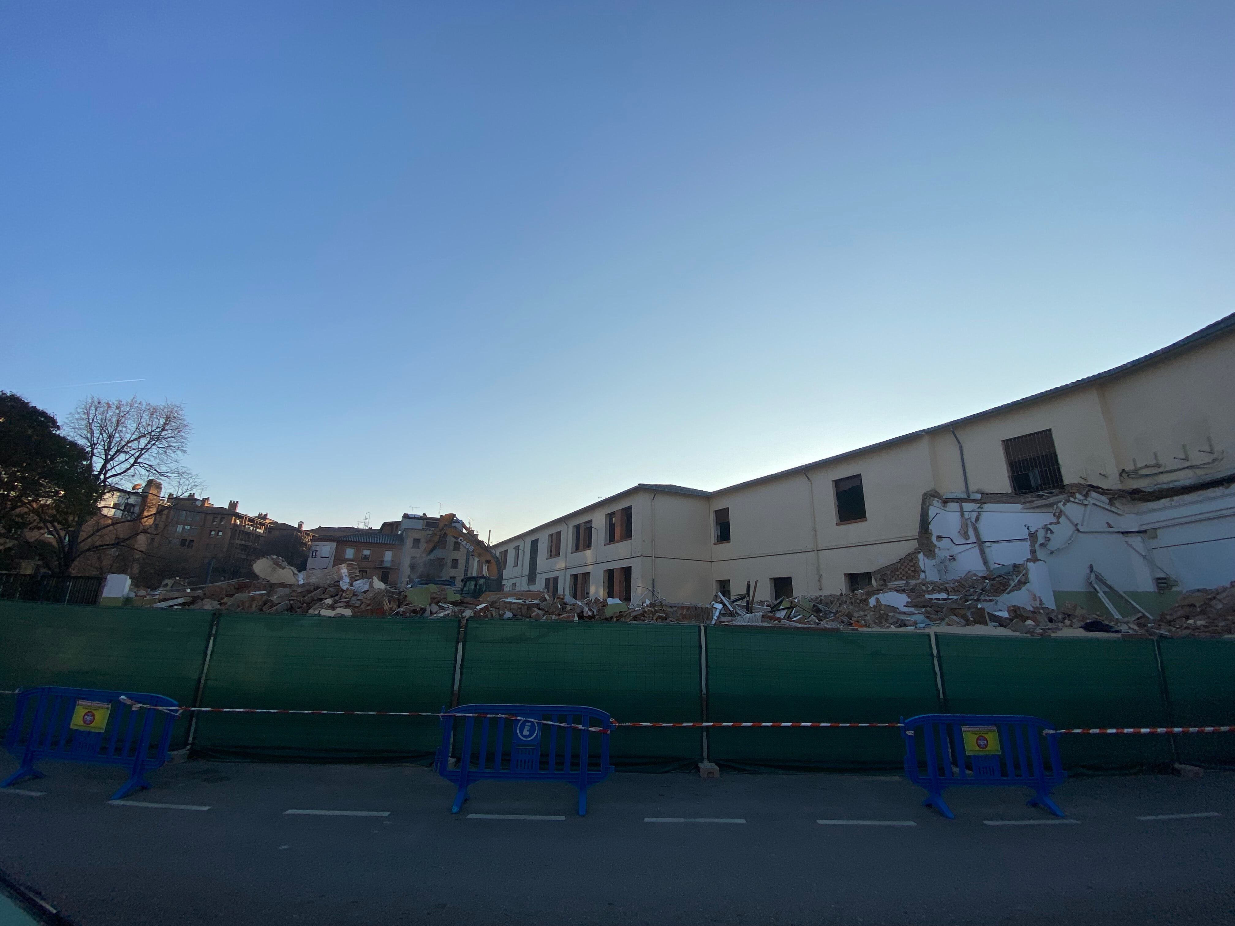 El colegio Pedro I se encuentra en fase de demolición