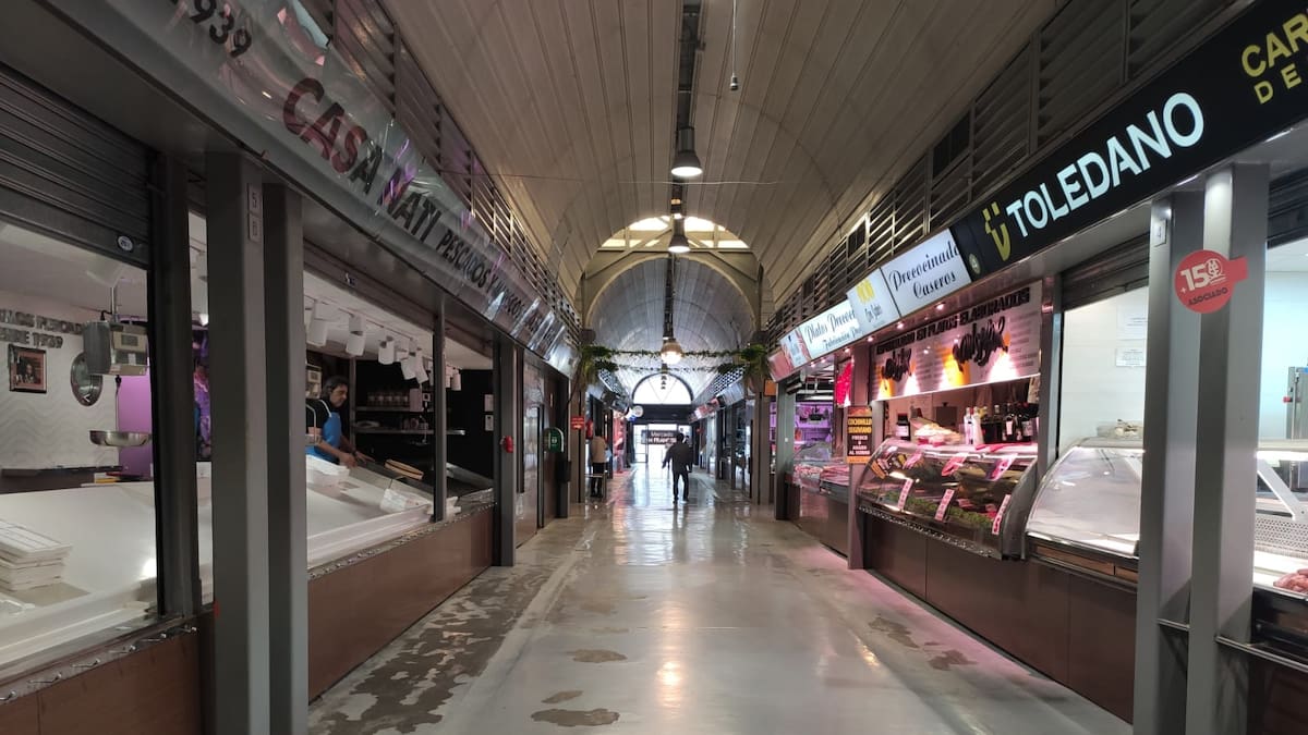 Comerciante del Mercado de Abastos de Jaén sobre el apagón: “Más se perdió en la guerra”