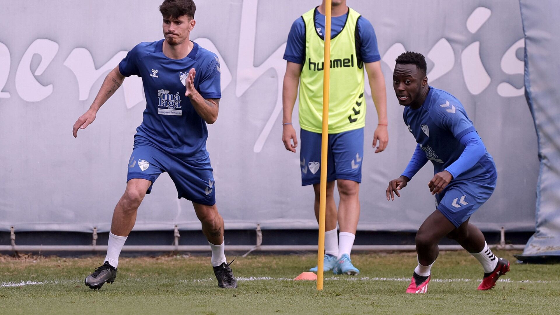El Málaga trabaja en diferentes escenarios para preparar el partido del sábado ante Las Palmas