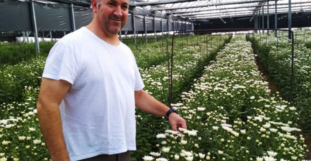 Luis Rivera, floricultor de Chipiona