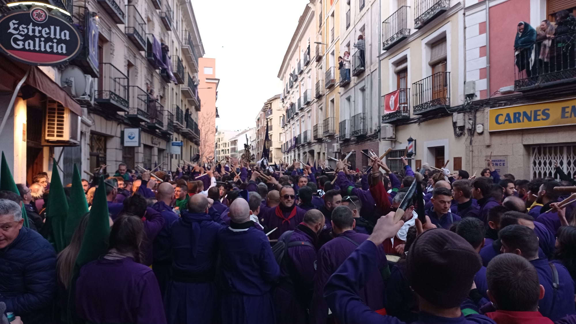 Los turbos por la calle Calderón de la Barca. Turbas 2022