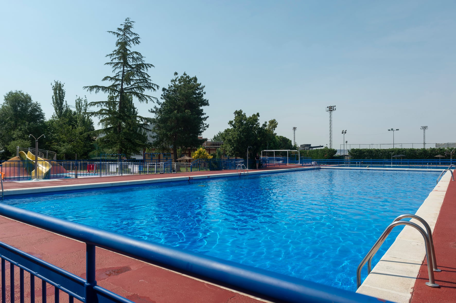 Piscina municipal de verano Azuqueca de Henares