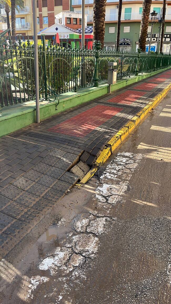 Estado de algunas calles de Águilas tras las lluvias