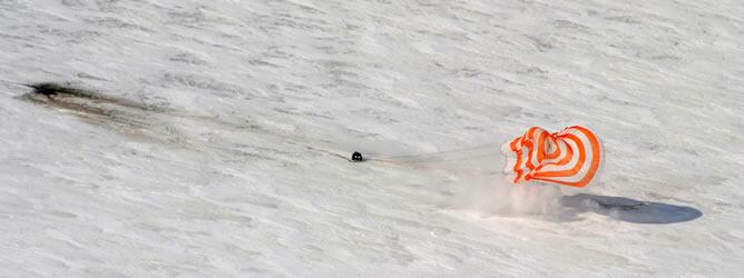 La nave rusa, con tres tripulantes a bordo, toca tierra a varias decenas de kilómetros al norte de la ciudad kazaja de Arkalyk