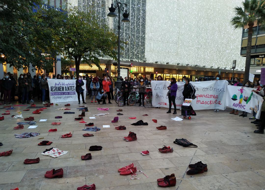 Una concentración celebra el 25 de noviembre, día contra la Violencia Machista