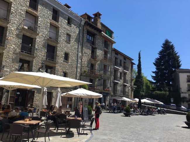 Plaza Mayor de Boltaña