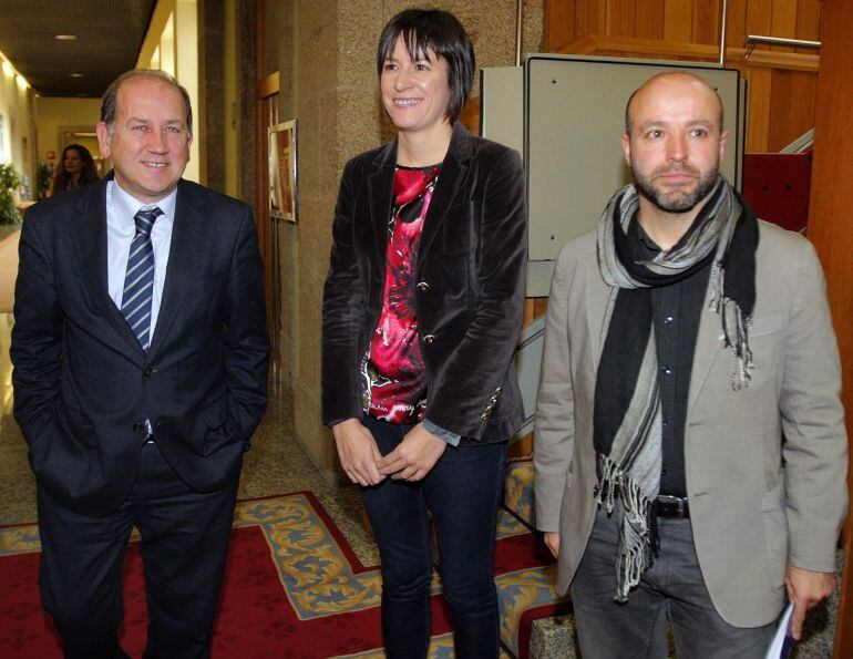 Los portavoces de la oposición en el Parlamento Gallego, Xoaquín Fernández Leiceaga del PSdG, Ana Pontón del BNG y Luis Villares de En Marea