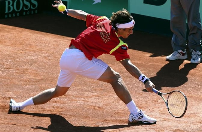 Ferrer devuelve una bola a Querrey