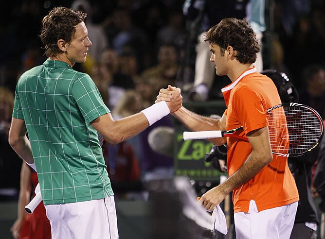 Federer felicita a Berdych