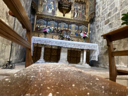 Desprendimientos en el interior de la Colegiata