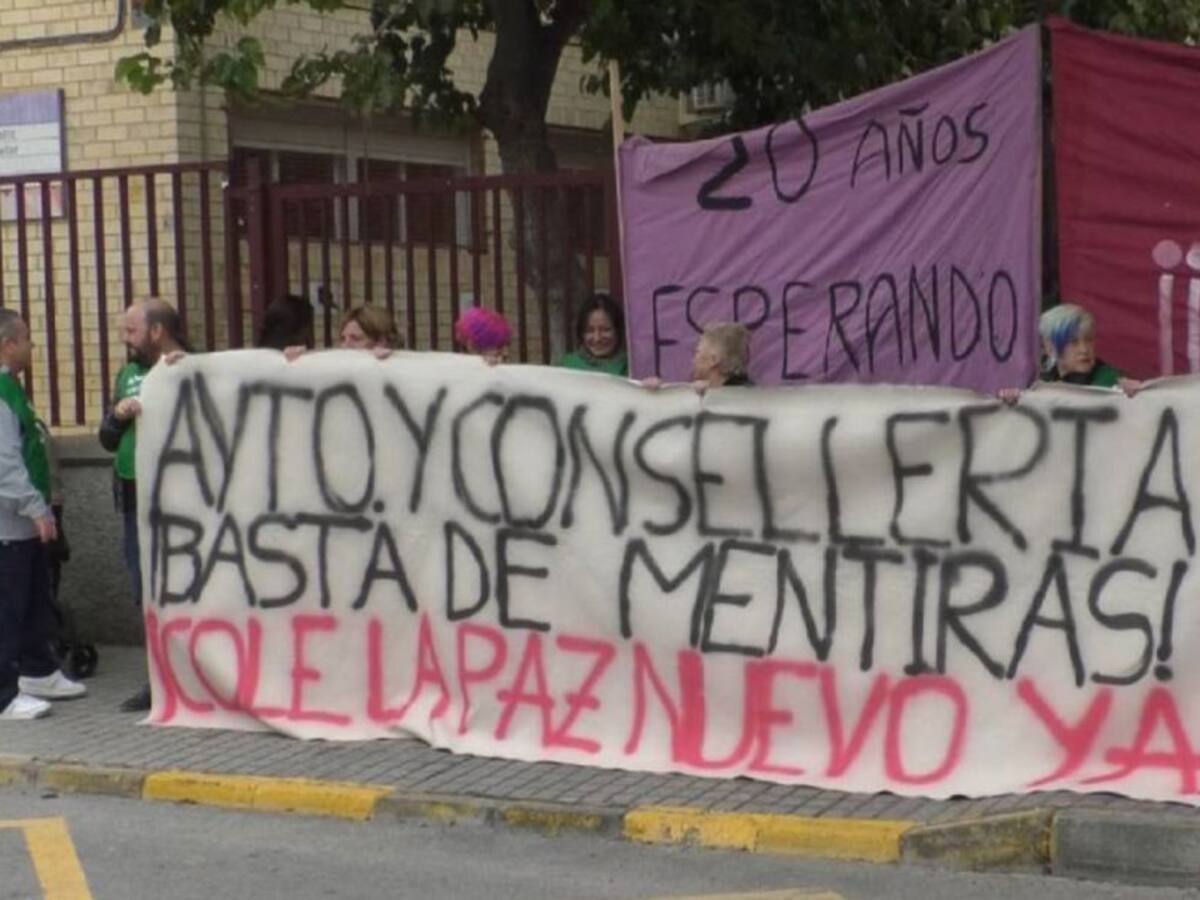 Conselleria se compromete a reunirse con el colegio La Paz de Torrellano