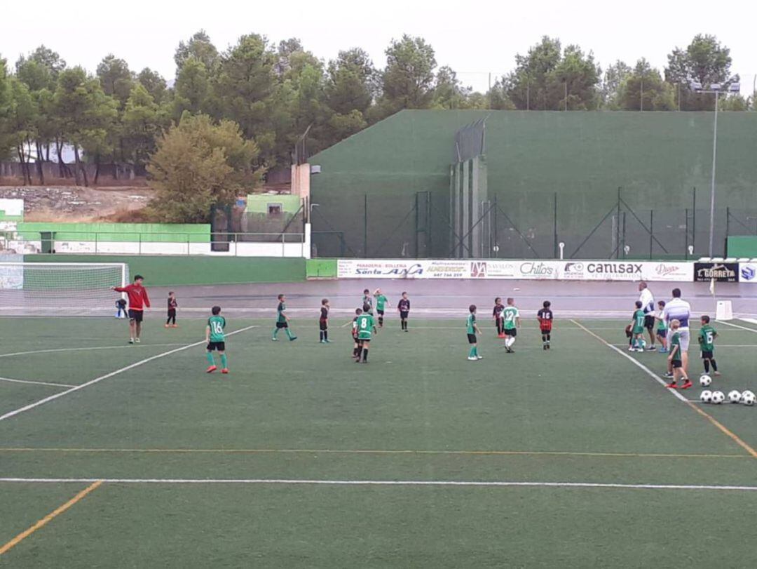 Campor de fútbol de Sax 