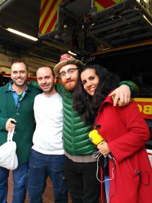 Elena Jiménez, Manuel Burque, Javier, el segundo oyente ganador, y Jorge Todolí.