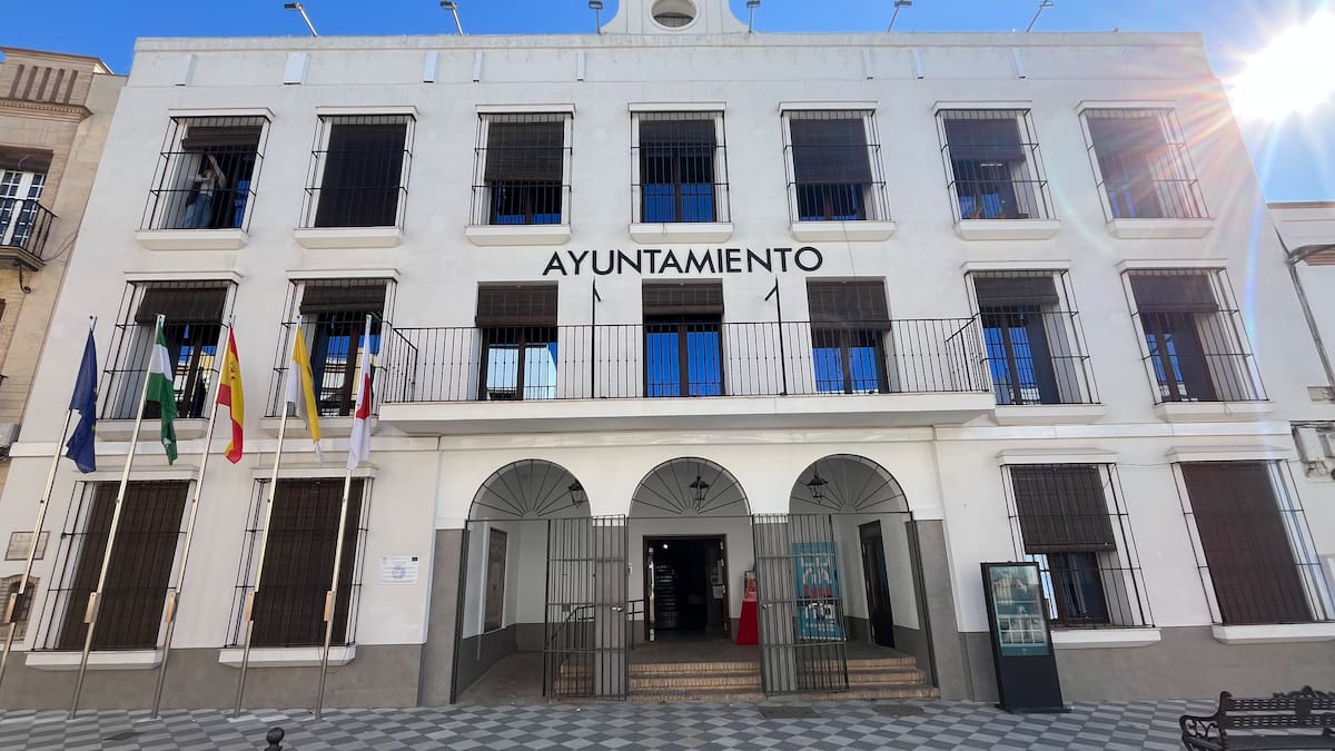 Coria del Río aprueba el presupuesto de 2026 sin subir los impuestos