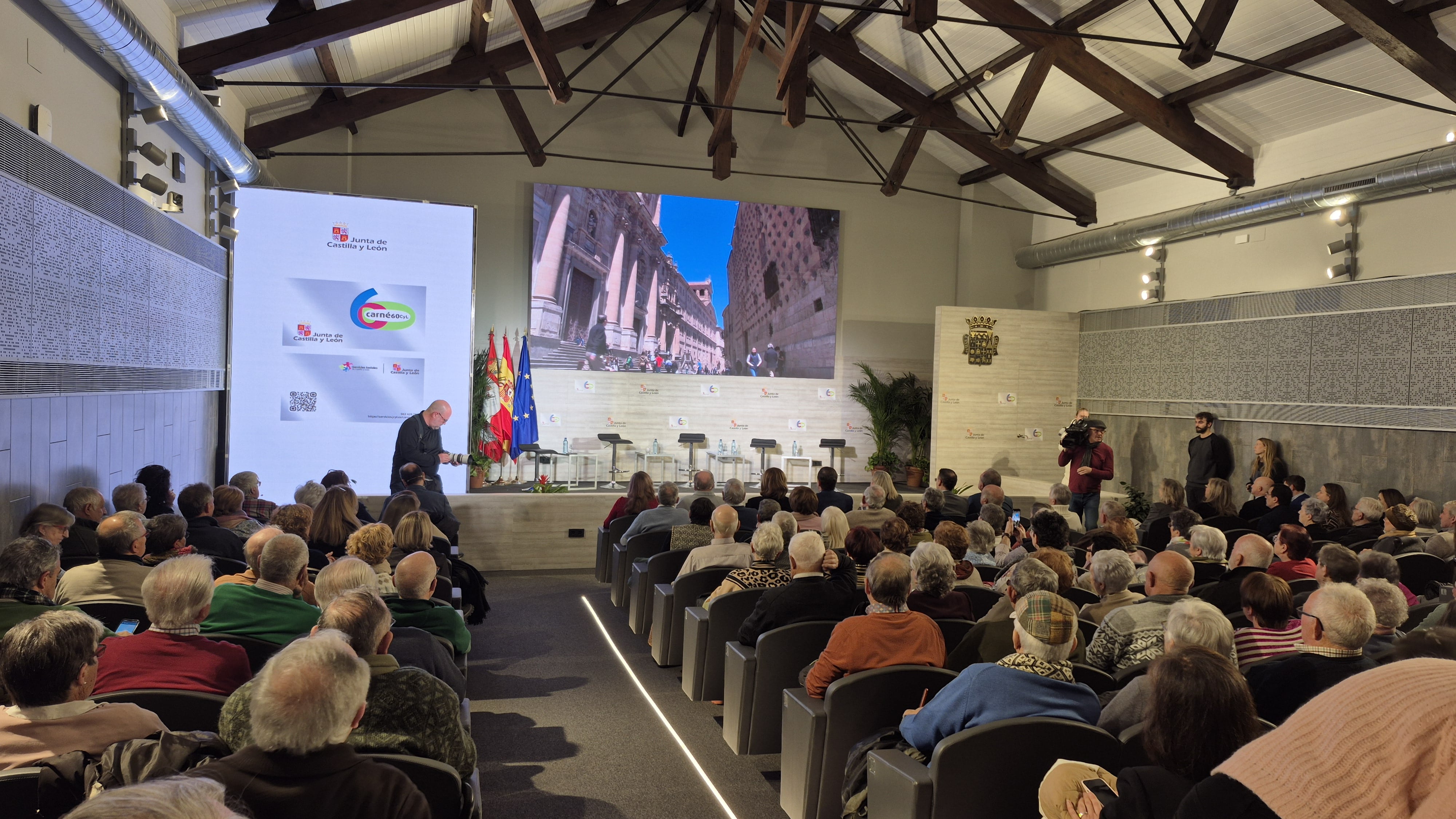 Presentación del ‘Carné 60 CyL’ en Palencia