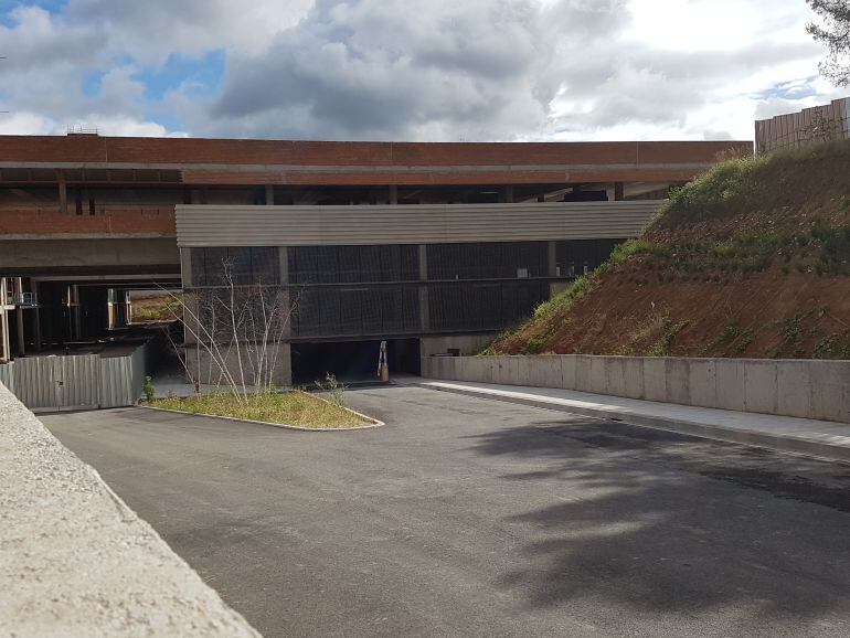 Acceso al Aparcamiento del Hospital