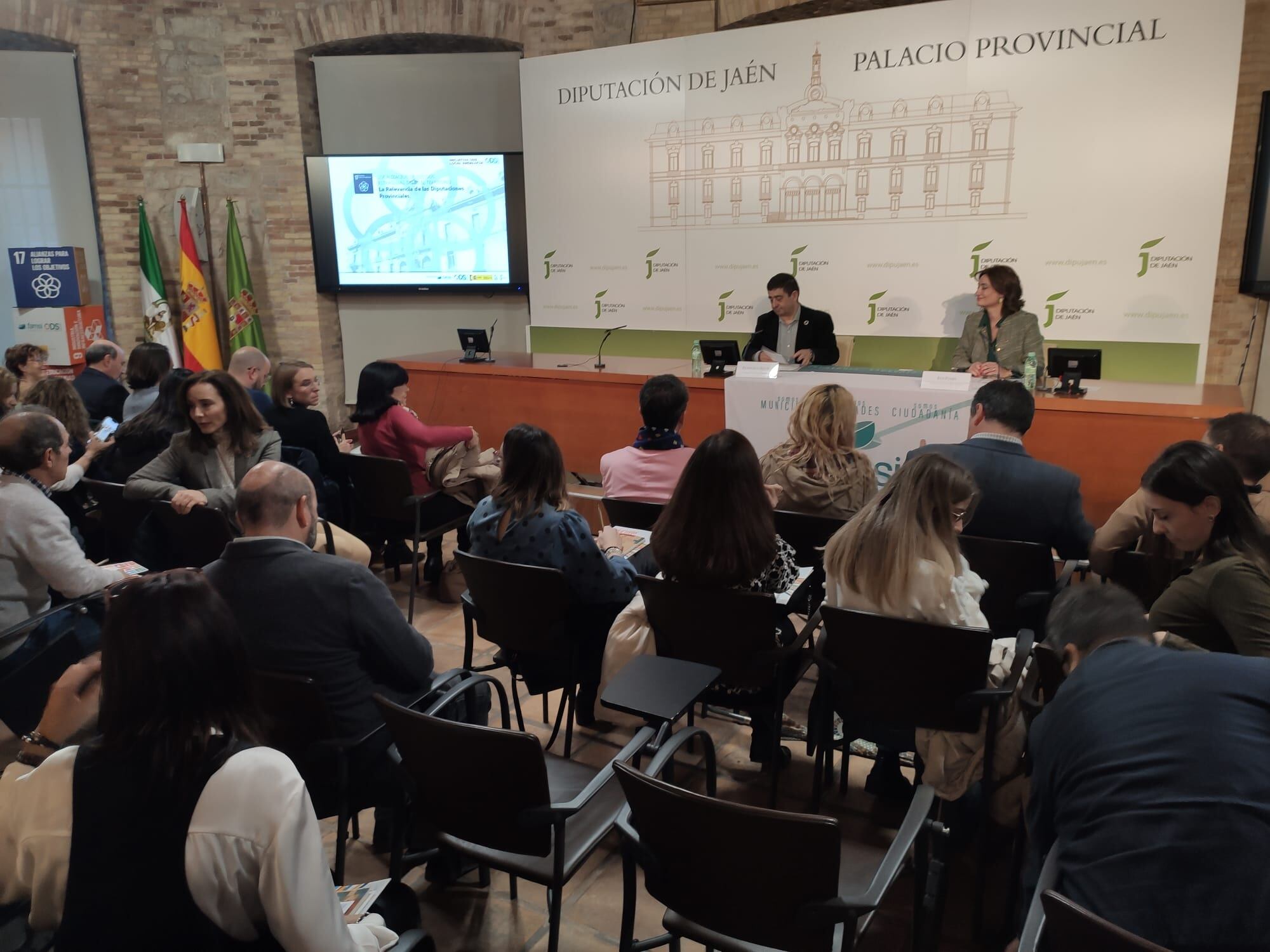 Jornada celebrada en el Palacio Provincial de Jaén sobre la relevancia de las Diputaciones Provinciales y los entes locales