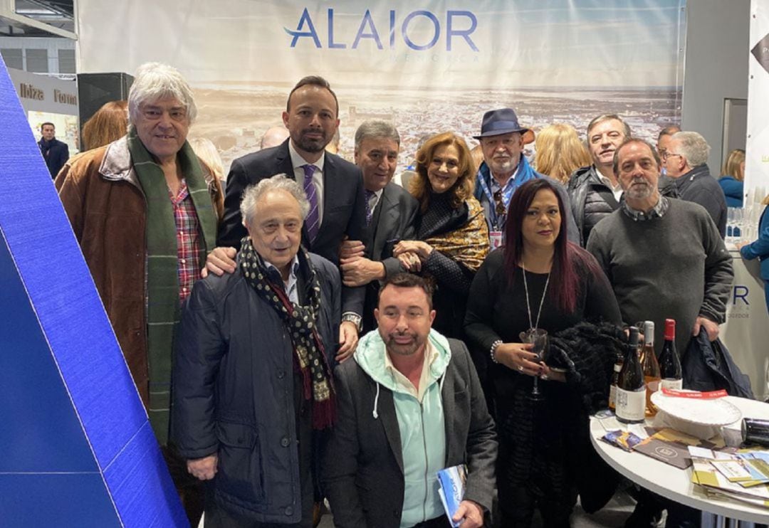 A l&#039;anterior edició de FITUR el batle d&#039;Alaior va reunir un grup de personatges coneguts per fer destacar l&#039;stand d&#039;Alaior.