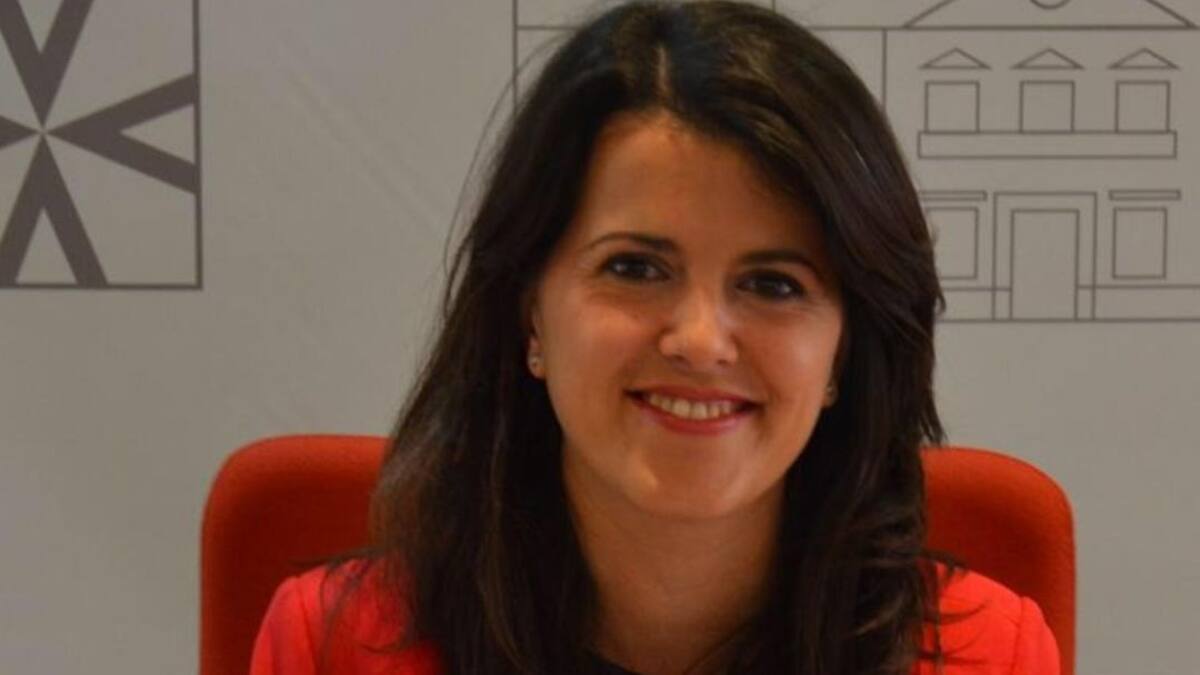 Pelayo deja de ser concejala y abandona el PP de Alcázar por "continuas desavenencias" con Diego Ortega