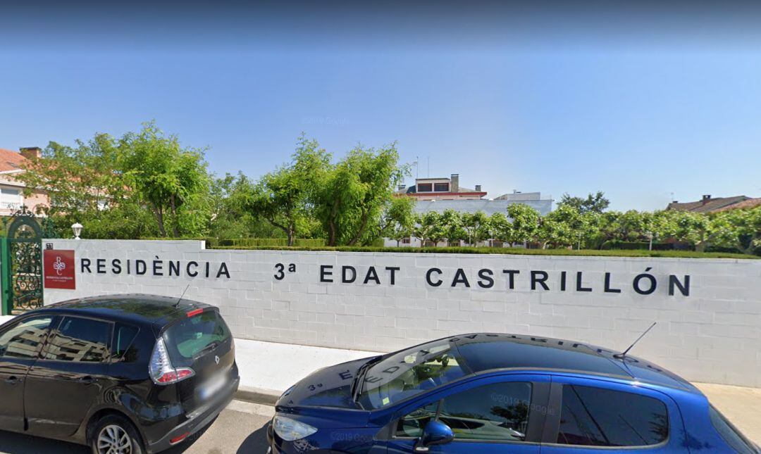 Imagen de la entrada de la residencia Castrillón en Lleida, donde se ha registrado un brote de coronavirus.