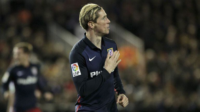 Fernando Torres celebra su gol en Mestalla 