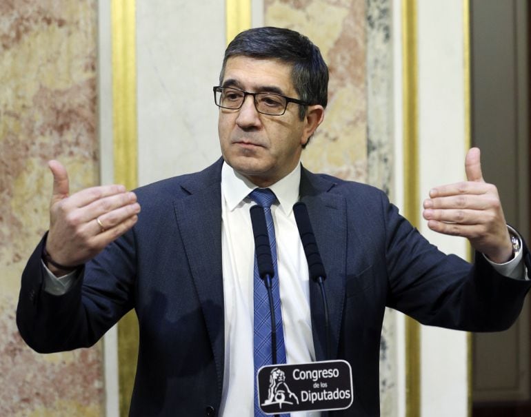 El presidente de la Cámara, Patxi López, durante la rueda de prensa en el Congreso de los Diputados