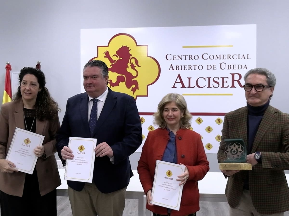 Alciser y la delegación de Empleo han renovado el convenio que regula el Centro Comercial Abierto de Úbeda