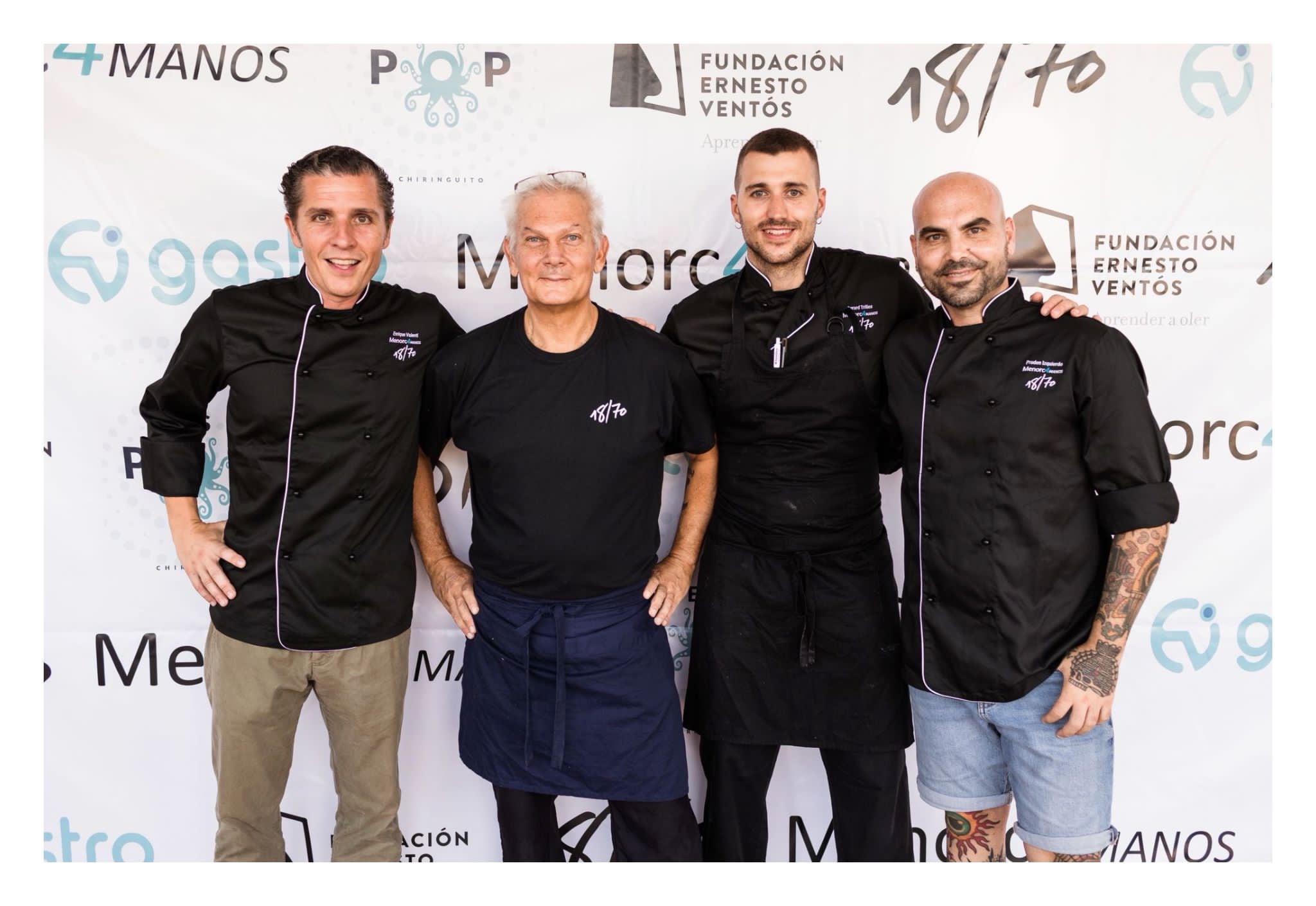 Enrique Valentí (izquierda) y Pruden Izquierdo (derecha) junto al equipo de este evento gastronómico