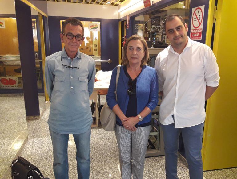 Los doctores García Puche, Concha Correa y Francisco Hernández, en Radio Granada