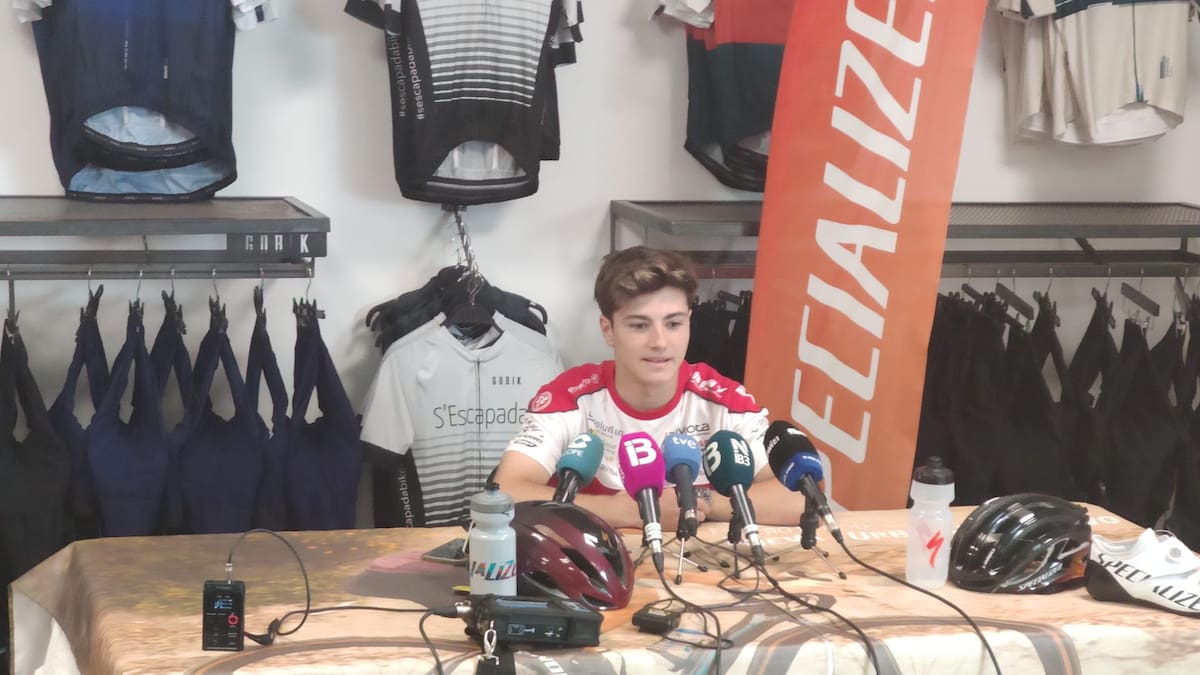 Izan Guevara: "Tu máximo rival es tu compañero de equipo y no queda otra que quedar delante de él"