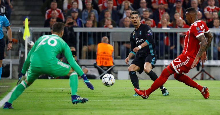 Cristiano, en una acción de la primera parte del partido ante el Bayern.