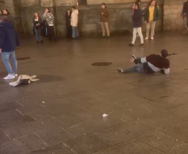 Pelea en la Plaza de Santa María en Lugo