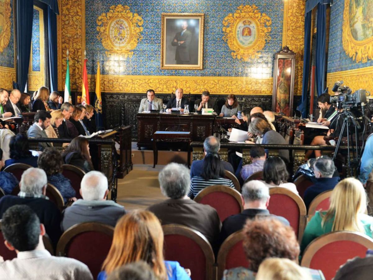 El ayuntamiento de Algeciras aprueba las ordenanzas fiscales de 2019
