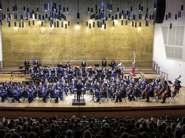 Societat Musical Banyeres de Mariola durante un concierto