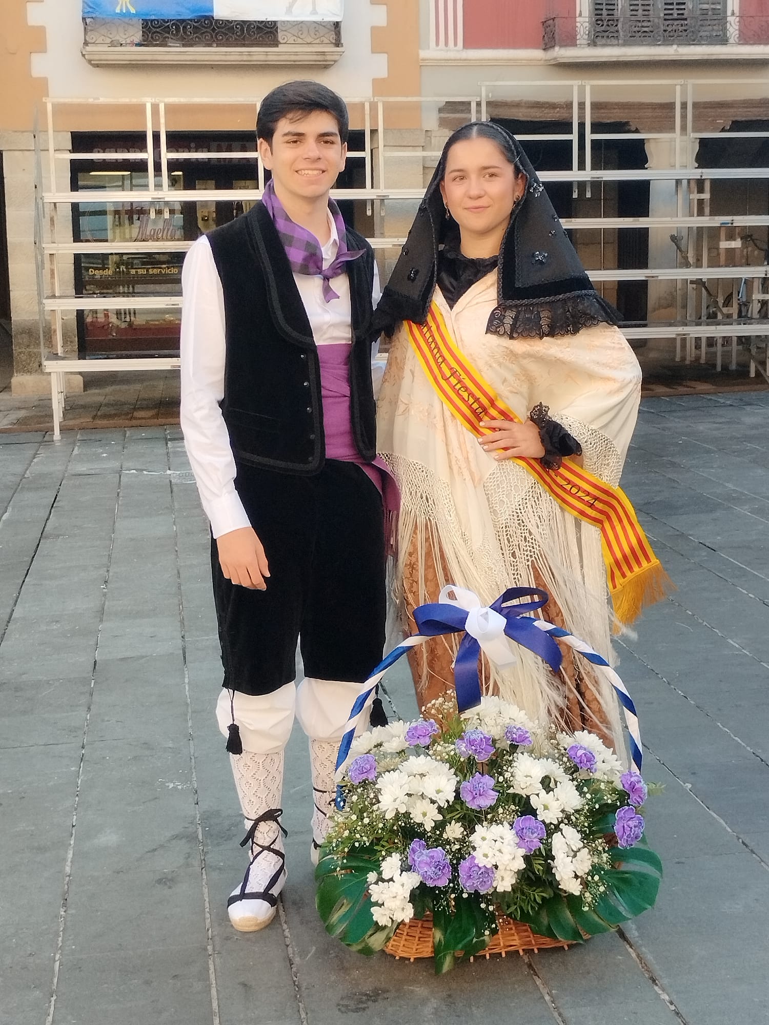 Repatán y Repatana en la Plaza Mayor de Graus