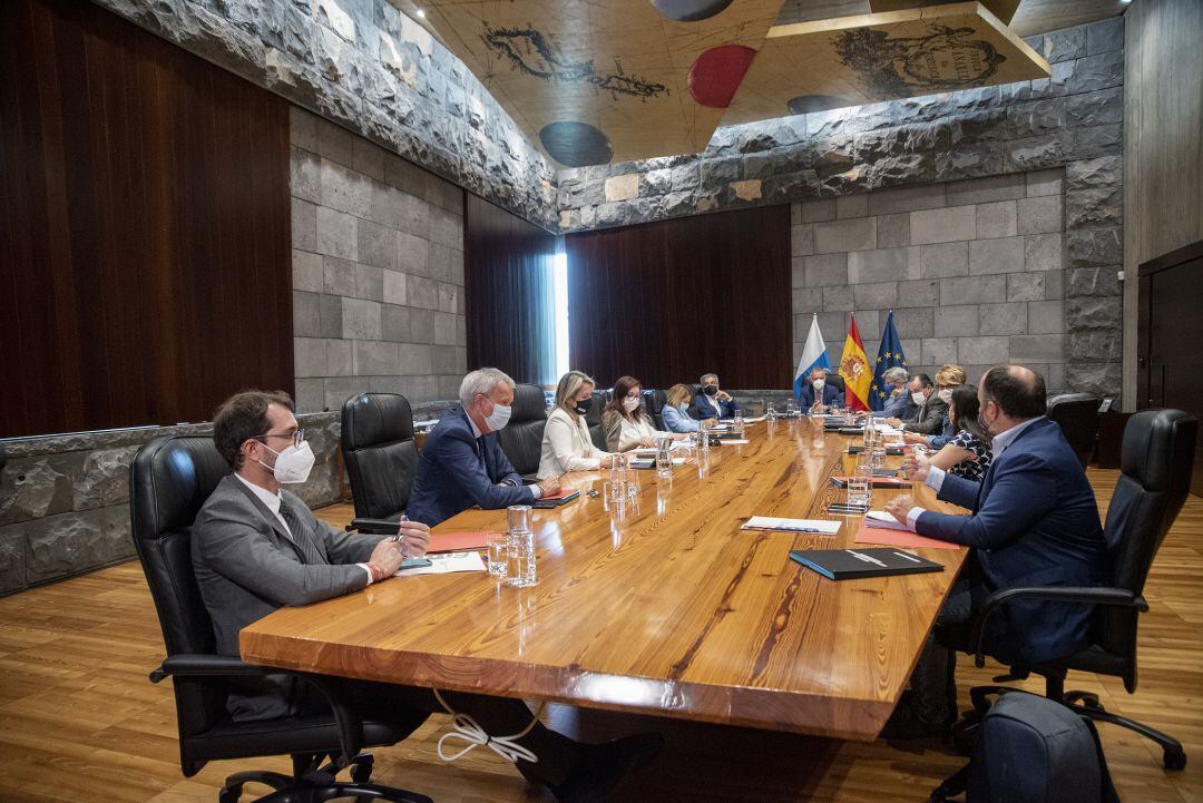 Coide Gobierno de Canarias en el que se ha decidido mantener a Lanzarote y La Graciosa en el nivel 2 de alerta COVID.