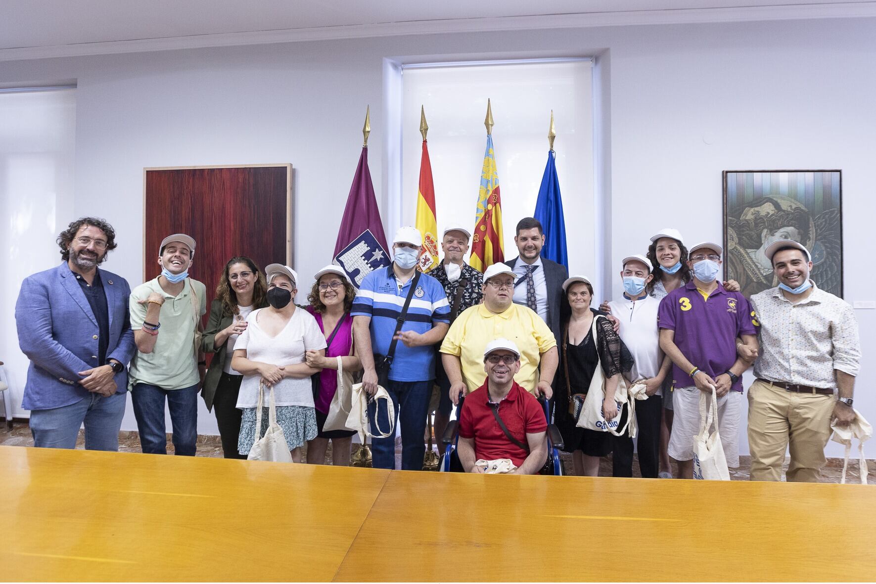 El alcalde de Gandia recibe a la asociación Círvite.