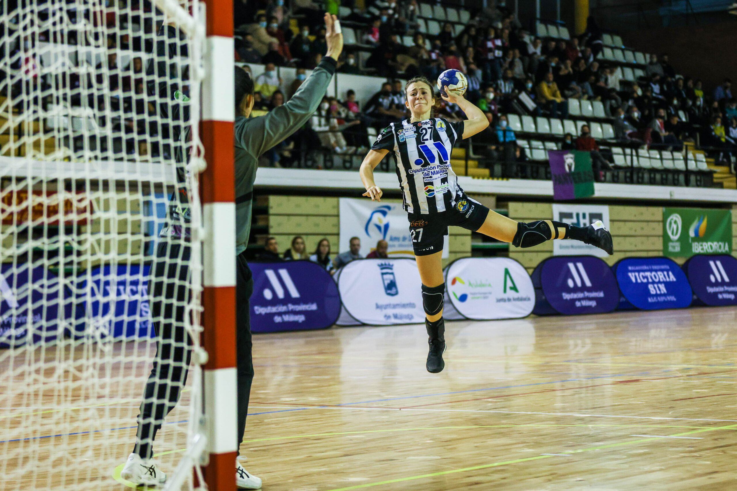 La jugadora del Costa del Sol Isa Medeiros que mañana se enfrentan al Zuazo en la Liga