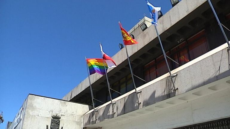 El concello de Vigo se solidariza con los derechos del colectivo homosexual en la semana del Orgullo