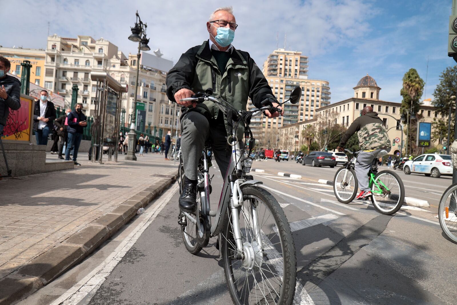 Joan Ribó en bicicleta