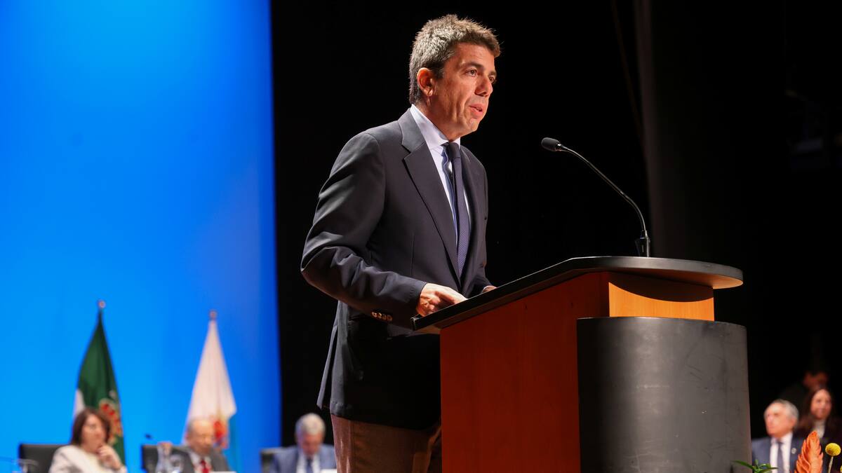 La Columna de Carlos Arcaya: «Risas, mundos paralelos y líneas de difícil retorno»
