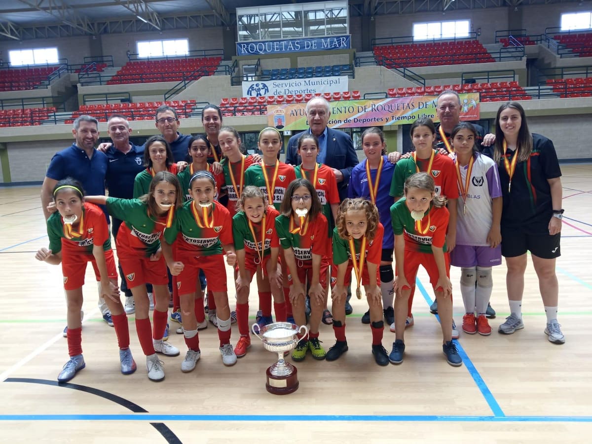 El Pavía levanta la Copa de España en Roquetas