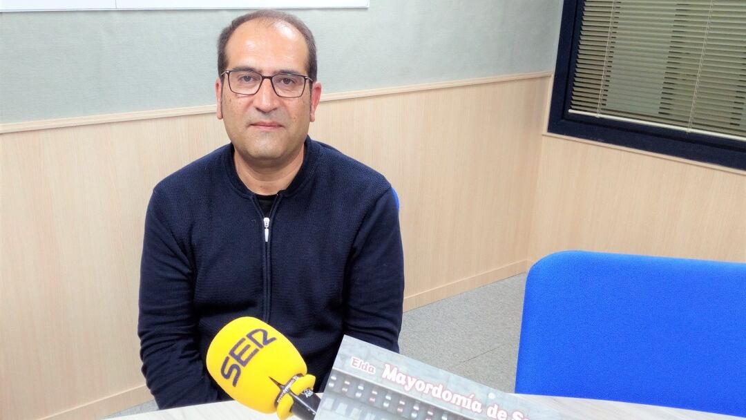 David Guardiola, presidente Mayordomía San Antón, en el estudio de Radio Elda