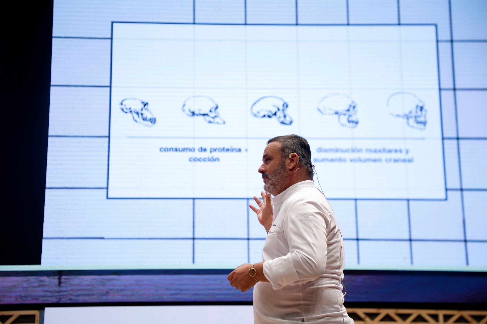 Ángel León ,durante su intervención en San Sebastián Gastronomika.