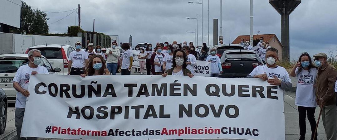 Manifestación de vecinos de Eirís afectados por el proyecto de ampliación del hospital