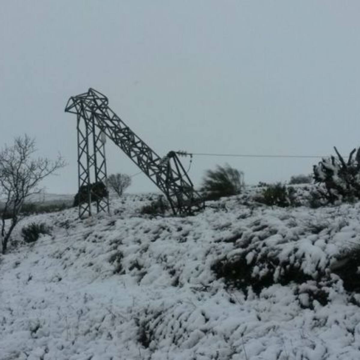 3.500 clientes de Endesa sin luz entre Alcañiz y Valderrobres por el temporal
