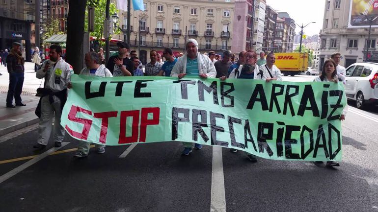 Trabajadores de UTE TMB Arraiz se manifiestan ante su situación